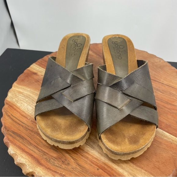 Yokono kaki Cadiz 100 Vaquetilla cork wedge sandal 7.5 gray - Picture 2 of 10